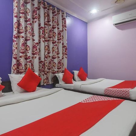 Oyo 60651 Hotel Arya 瓦拉纳西 外观 照片