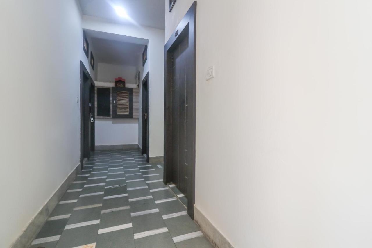 Oyo 60651 Hotel Arya 瓦拉纳西 外观 照片