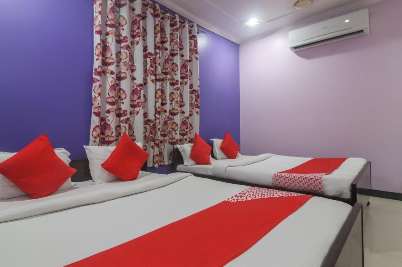 Oyo 60651 Hotel Arya 瓦拉纳西 外观 照片