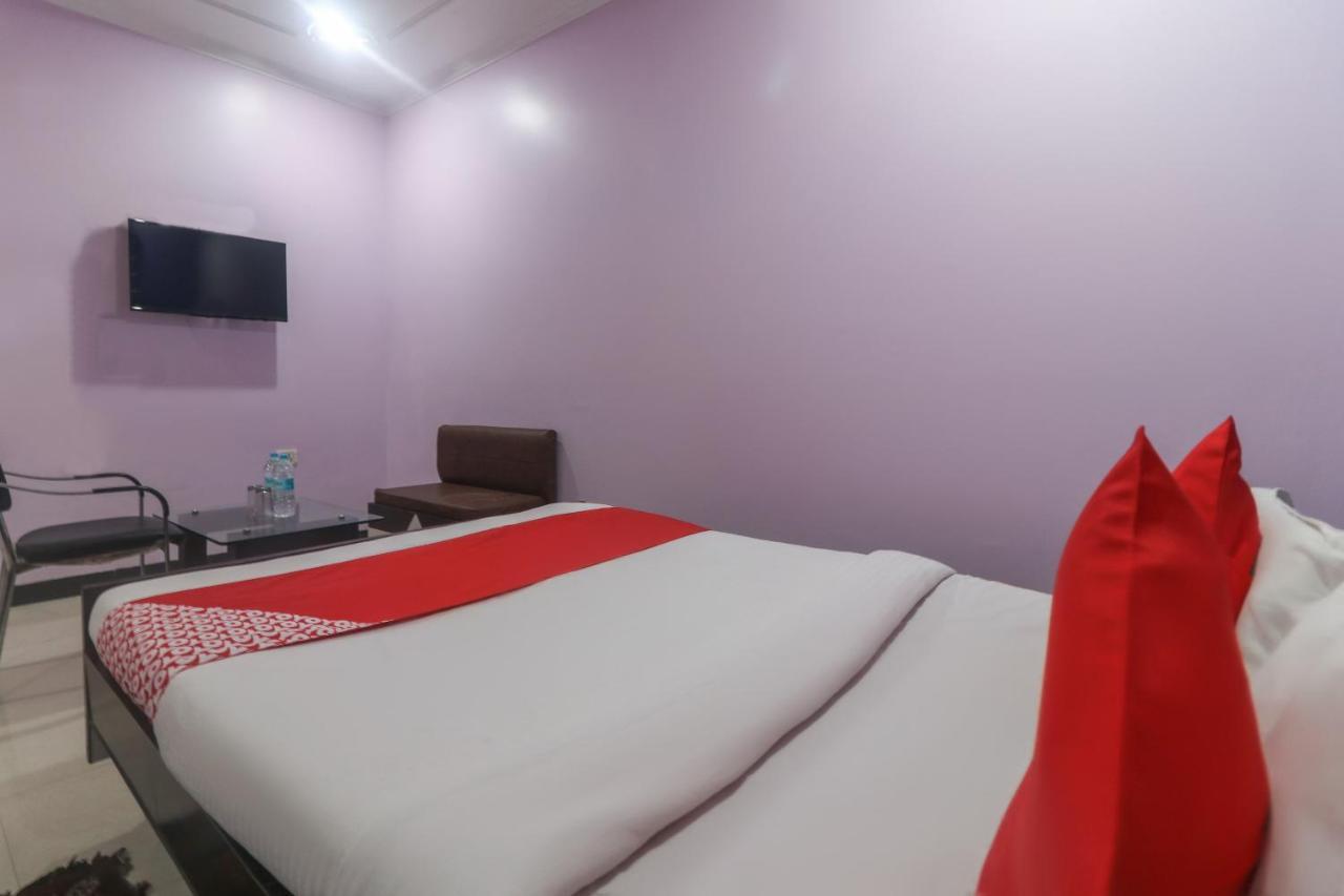 Oyo 60651 Hotel Arya 瓦拉纳西 外观 照片