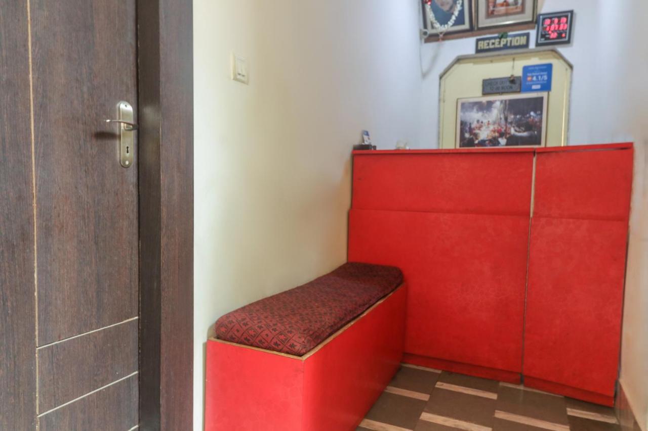 Oyo 60651 Hotel Arya 瓦拉纳西 外观 照片